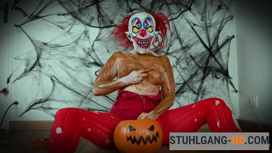 I shit and piss in a pumpkin for Halloween before playing with the contents and fucking my ass! (Kacken, Scheißen, Scheiße essen) [UltraHD 4K] 2.27 GB