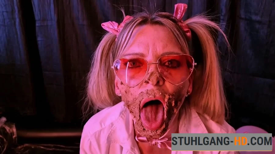 SlutOrgasma - Cum and play with me in shit (Kacken, Scheißen, Scheiße essen) [FullHD 1080p] 2.03 GB