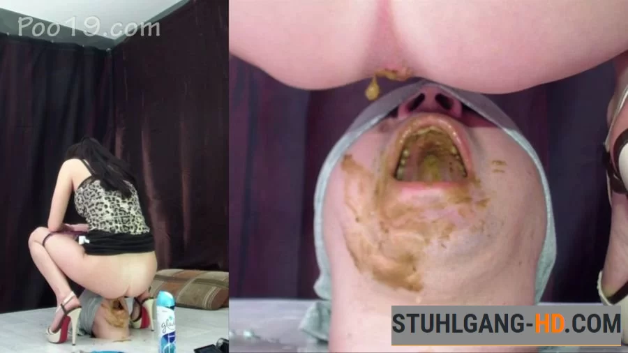 MilanaSmelly - Rapid swallowing of female shit without chewing (Kacken, Scheißen, Scheiße essen) [HD 720p] 1.81 GB