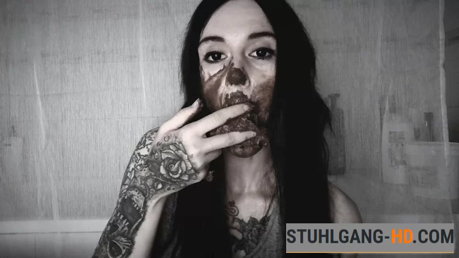 DirtyBetty - OMFG! What The Hell Shes Doing? (Kacken, Scheißen, Scheiße essen) [FullHD 1080p] 417 MB
