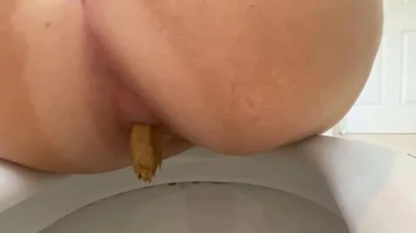 Shitting Girl 75 (Kacken, Scheißen, Scheiße essen) [HD 720p] 15.5 MB