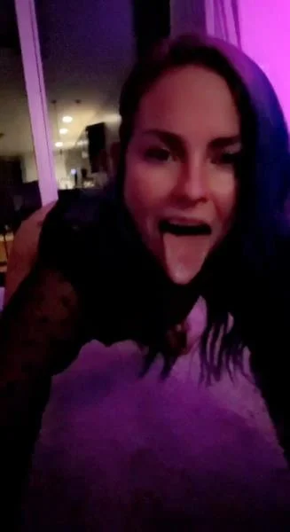 Home from the bars but still trying to get fucked (Kacken, Scheißen, Scheiße essen) [UltraHD 2K] 233 MB