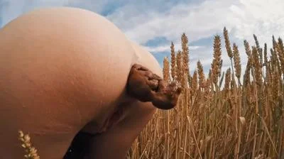 Watch HUGE Summer Field Poop (Mia Skye , MiaRoxxx) [HD 720p] 24.0 MB Online