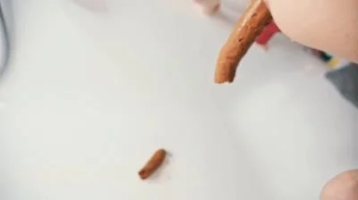 Piss'n Poo In Bathtube [HD 720p] 6.82 MB stuhlgang-hd