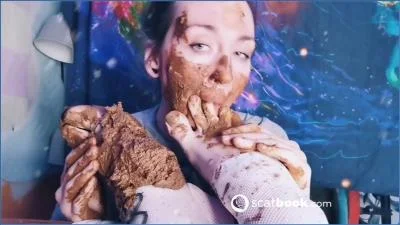 Watch Creamy Shit x Giant Sexy Feet (Kacken, Scheißen, Scheiße essen) [FullHD 1080p] 161.37 MB Online