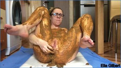 Watch Extreme Facial And Clothing Smearing (Kacken, Scheißen, Scheiße essen) [FullHD 1080p] 1.03 GB Online