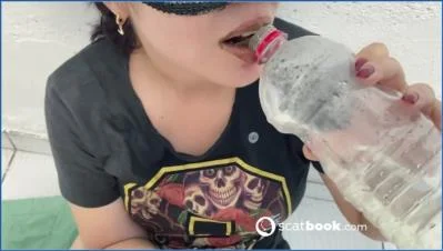 Scat chuva dourada (Kacken, Scheißen, Scheiße essen) [HD 720p] 123.63 MB stuhlgang-hd